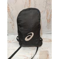 ราคา กระเป๋าเป้ Asics Black – Lightweight & Sporty (49703133851)