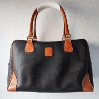 ราคา BALLY กระเป๋า bowling bag Bally Vintageสภาพใช้งาน ขึ้นไหล่ได้ค่ะ (25961736256)