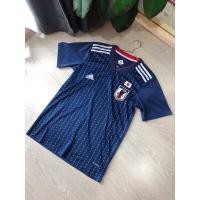 ราคา [มือสอง] เสื้อบอลทีมชาติญี่ปุ่น สีกรมลายจุด แขนสั้น (25630856778)