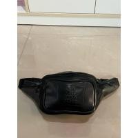 ราคา กระเป๋าคาดอก คาดเอวหนังมือสอง (51757483439)