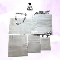 ราคา ถุงกระดาษ Balenciaga ถุงกระดาษบาเลนชิเอก้า รุ่นใหม่สีเงิน ของแท้ (48901241620)
