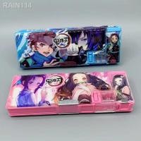 ราคา ☾♣☌กล่องใส่ดินสอ กระเป๋าดินสอ กล่องดินสอดาบพิฆาตรอสูร เปิดได้ 2 ด้าน มีกบเหลาในตัว 2 ช่อง มีช่องเก็บยางลบ (14339556281)