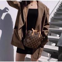 ราคา LV. Spontini MNG. Bag แท้% กระเป๋าสะพายข้าง (17905431633)