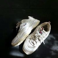 ราคา รองเท้าผ้าใบFILA(size40-41) (21311267775)