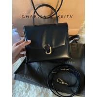 ราคา charles & keith สีดำ ใหม่มาก (8474918517)
