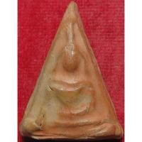 ราคา 680 นางพญา หลังยันต์ นะ เนื้อดินเผา เนื้อจัด เกจิอาจารย์ ยุคเก่า (29985727077)