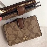 ราคา Coach พับกระดุมกลาง (1080793125)