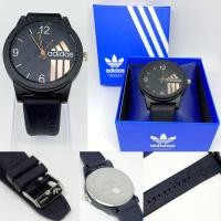 ราคา (ฟรีกล่อง)นาฬิกาแฟชั่น ระบบเข็ม สกินสาย ลายadidas หน้าปัดกลม เรียบหรู่ นาฬิกานักเรียน วัยรุ่น นาฬิกาควอตซ์ RC141 (6054456525)