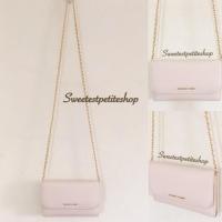 ราคา กระเป๋าสะพายข้าง จากแบรนด์ “Charles and Keith” (1746269585)