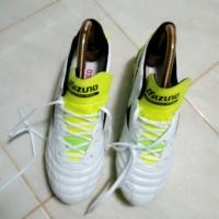 ราคา รองเท้าสตั๊ดMizunoพรีเมี่ยม (730784829)