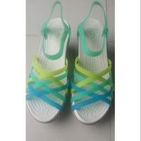 ราคา รองเท้าส้นสูง Crocs (735177659)