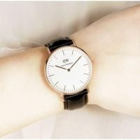 ราคา 3 เรือน 100 บาท !! ถูกที่สุด! DW watch สายหนังสีดำปัดทอง (60975568)