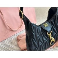 ราคา Miu หนังแกะ Miu ใหม่ Matelasse Hobo กระเป๋าใต้วงแขนกระเป๋าถือผู้หญิงแฟชั่นกระเป๋าสะพายไหล่ลําลอง (29044585543)