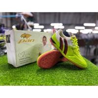 ราคา {รับประกันสินค้าของแท้100%} รองเท้าฟุตซอล Pan Vigor XI Pantro PF14R4-GO รองท็อป(สีเขียว) (41527177657)
