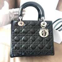 ราคา Lady Dior Medium Size Black Patent SHW ปี2013 (7505688018)