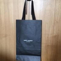 ราคา ถุงกระดาษแบรนด์เนมแท้จากช้อป Saint Laurent ขนาด 32 x 53cm (1894622545)
