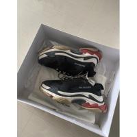 ราคา Balenciaga triple sss (15617352646)