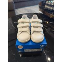 ราคา รองเท้าเด็ก adidas รุ่น STAN SMITH สีเขียว ของแท้ 100% มีกล่อง ( มือ2 สภาพ 90%) ใหม่มาก ใส่น้อย (41001599739)