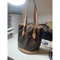 ราคา ส่งต่อ LV Bucket Bags ขอภาพเพิ่มเติมได้ค่ะ ซื้อจากร้านแบรนด์เนมมือสองที่น่าเชื่อถือ บอกแหล่งที่มาได้ค่ะ (11074290122)