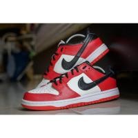 ราคา Nike_SB_Dunk_Low_Pro_Chicago (15977492714)