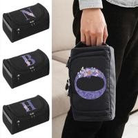 ราคา กระเป๋าใส่เครื่องสำอางสำหรับการเดินทาง กระเป๋าใส่ของใช้ส่วนตัว กระเป๋าใส่ของใช้ในห้องน้ำ ลายพิมพ์ตัวอักษรและดอกไม้สีม่วง (42552550016)