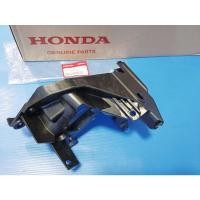 ราคา 50311-K97-T00ขายึดฝาครอบไฟหน้าด้านขวาแท้HONDA PCX150ปี2017-2018 สีแดง-ดำ อะไหล่แท้ศูนย์HONDA()1ชิ้น (22842569417)