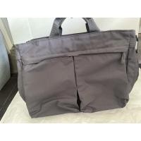 ราคา กระเป๋าถือใส่ notebook ใส่เอกสาร ใส่เสื้อผ้า แบรนด์ Uniqlo (17119649163)