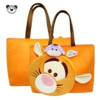 ราคา Disney กระเป๋าสะพายไหล่ ลาย Tigger Tsum Tsum ขนาด 16 นิ้ว (สินค้าลิขสิทธิ์แท้ จากโรงงานผู้ผลิตโดยตรง) (19574062318)