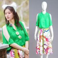 ราคา เสื้อเชิ้ตเปิดไหล่สีเขียวพิมพ์ลายจากZhang Ziyi ในสไตล์สตรีทแวร์ (47308190831)