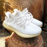 ราคา yeezy 350 Triple white 37.5/230 มือสอง สภาพใหม่ (14073732044)