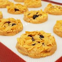 ราคา คุกกี้คอร์นเฟลก Cornflake Cookies หอม กรอบ อร่อย 1 กล่อง มี 22 ชิ้นค่ะ (23635967606)