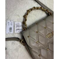 ราคา Guess แท้ หนัง หน้าหมุด คล้องไหล่/ crossbody (43652155439)