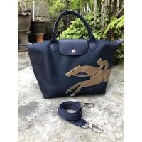 ราคา Used Longchamp m limited สภาพยังสวย มุมสวย นิ่มลงบ้างจากการใช้งาน (14214415916)