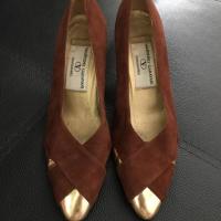 ราคา ส่งต่อ รองเท้า valentino แท้100% (1193880608)