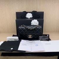 ราคา [CO221006380] Chanel / Classic Lambskin GHW (21857690970)