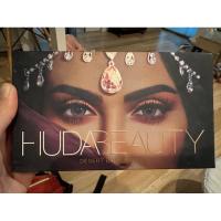 ราคา Huda Beauty eyeshadow palette (24225646457)