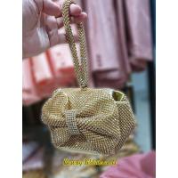 ราคา กระเป๋าถือออกงาน กระเป๋าสีทองประดับเพชร (5382818617)