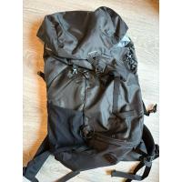 ราคา quechua bag decathlon 35L. กระเป๋าเดินทาง 35 ลิตร มือ 1 (27730496851)