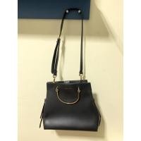 ราคา กระเป๋าสะพายข้างcharles&keithมือสองจาก3,300ขาย900 (14848107939)