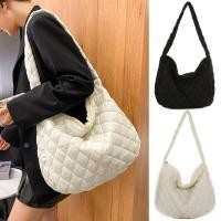 ราคา กระเป๋าผ้า Soft Baguette สะพายข้าง มี 5 สี มีซิป BB00341 (22442529416)