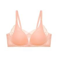 ราคา Triumph Shape Smart Non-Wiredded Bra (42955832837)