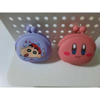 ราคา (มือสอง) กระเป๋าใส่เหรียญ ซิลิโคน ขนาด 9 cm. ลายชินจัง & เคอร์บี้ (มีรอยเปื้อนด้านในเยอะค่ะ) # Crayon Shinchan & Kirby (47850442283)