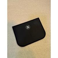 ราคา CHANEL Beauty Black ซองใส่แป้งตลับ used (54406492426)