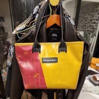 ราคา freitagF72 DONNA ส่งต่อกระเป๋าของแท้ (24892867357)