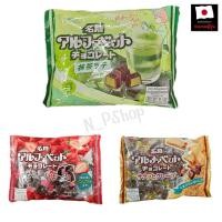 ราคา อัลฟาเบท ช็อกโกแลต Meito Alphabet Chocolate (ขนมหวานรสช็อกโกแลตสอดไส้ครีม) มัทฉะลาเต้ สตรอเบอรี่ เครป [VD] (24042117442)