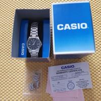 ราคา นาฬิกามือสอง casio สภาพมือสองตามการใช้งาน มีรอยขนแมว (3344083213)