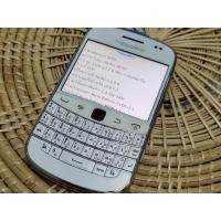ราคา Blackberry Bold 9900 สีขาวของแท้ แป้นไทยเมนูไทย (25263825869)