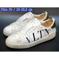 ราคา VALENTINO Calfskin VLTN Rockstud Open Sneakers (11828588251)