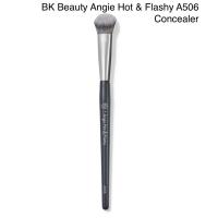 ราคา [แท้จาก BK Beauty อเมริกา] BK Beauty Angie Hot & Flashy A506 Concealer Brush (53706491212)