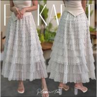 ราคา Layers polka dot maxi skirt กระโปรงยาวเย็บเลเยอร์ชั้นๆ ลายจุดสุดคลาสสิค (26337007348)